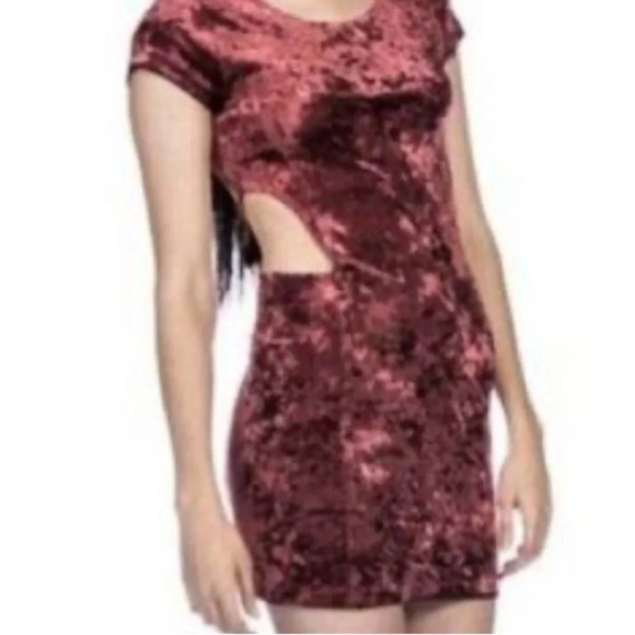 Somedays Lovin Revolve New Women’s XS Berry Velvet Side Waist Cutout Mini Dress - Picture 7 of 9